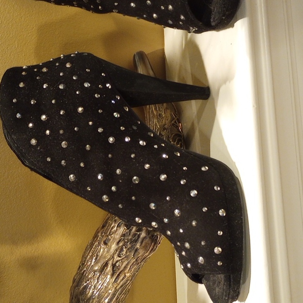 INC Heels - Picture 4 of 12